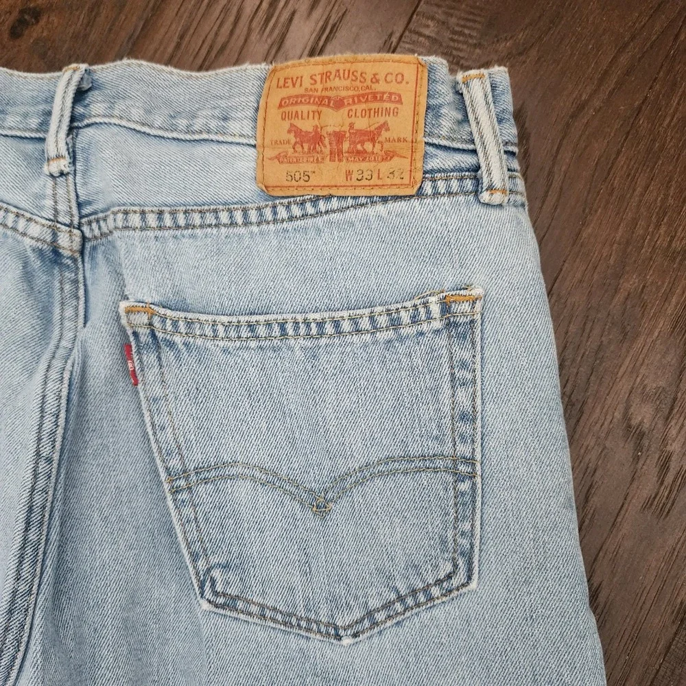 Levis 505 Straight Fit Mens Jeans Light Wash Denim Blue 33x32 Cotton Classic